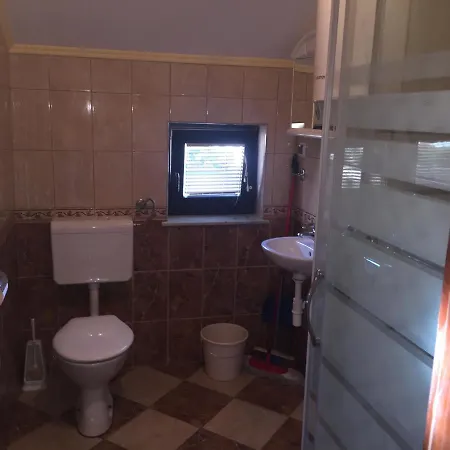 Πανσιόν Ela Gornji Karin